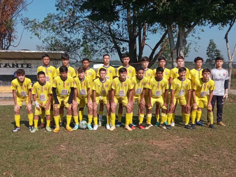Times de futebol de Jacareí disputam final do campeonato de base neste sábado